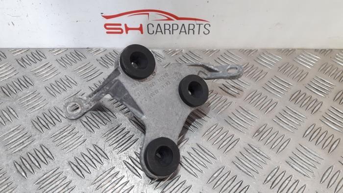 Support (divers) d'un Mercedes C-Klasse, 3 mois de garantie, Utilisé, -, -