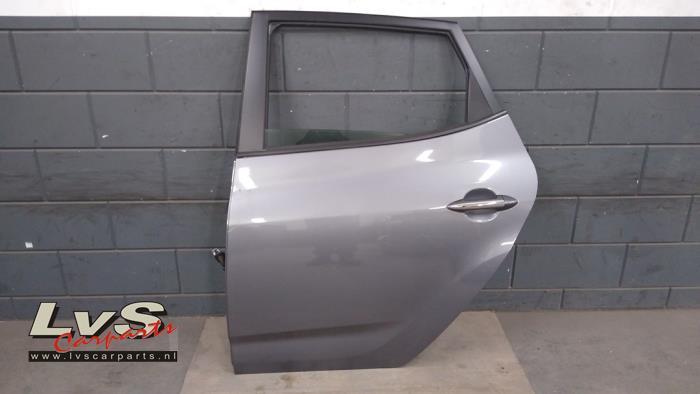 Portière 4portes arrière gauche d'un Hyundai IX20 (ZAR), Autos : Pièces & Accessoires, Carrosserie & Tôlerie, Porte, Hyundai, Utilisé