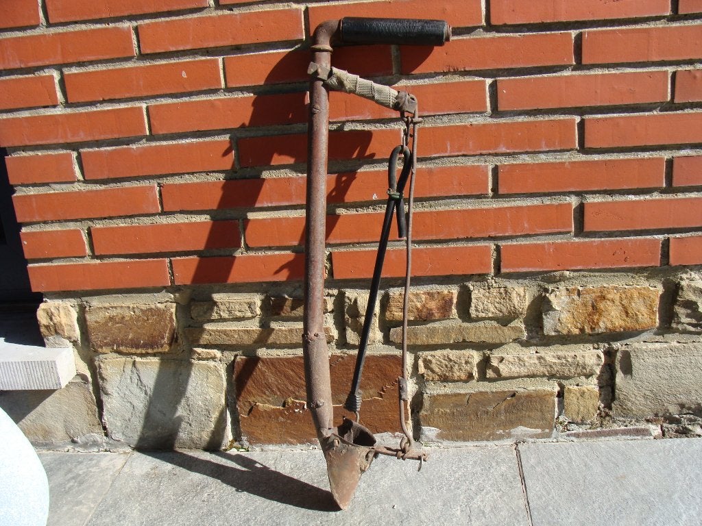 ancien outil, plantoir pour pomme de terre, Enlèvement