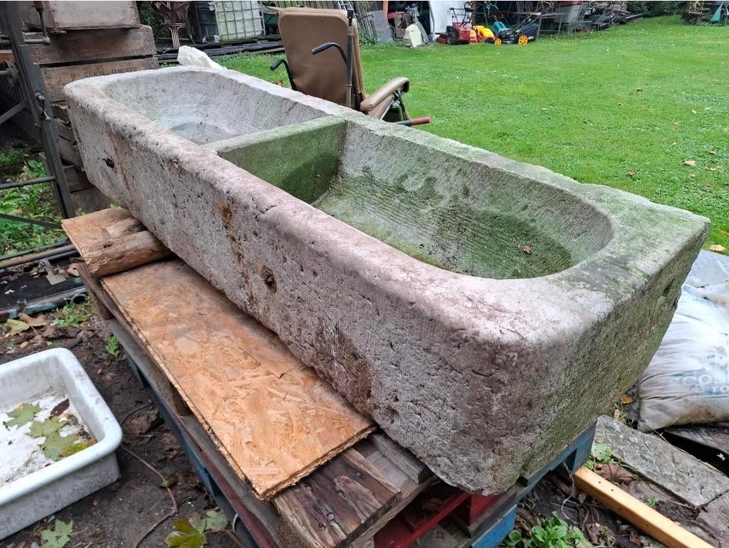 Vasque ancienne en pierre lourde longueur 165cm, Enlèvement
