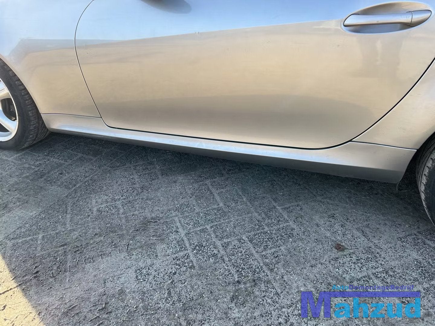 MERCEDES SLK R171 Bruin C723 links zijskirt 2005-2011, Mercedes-Benz AG, Mercedes-Benz, Utilisé, Mercedesstrasse 120
70372  Stuttgart, DE