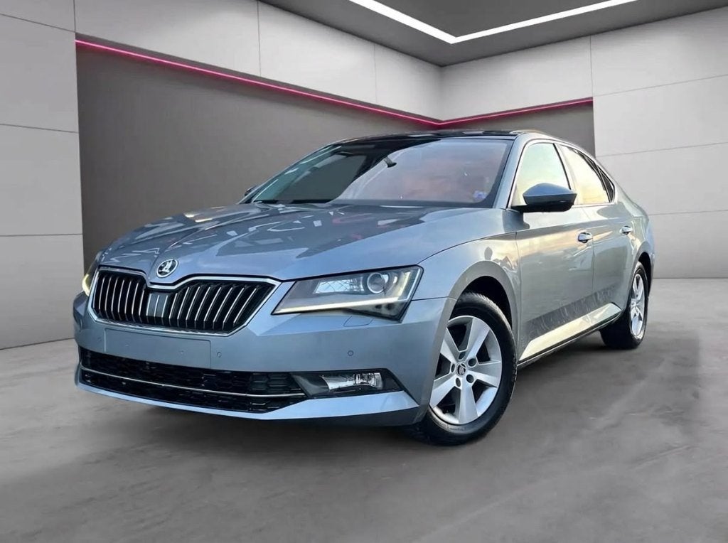 Skoda Superb 1.6 TDI 120 Style – 105 751 km – Toit ouvrant, Auto's, Voorwielaandrijving, 4 cilinders, Leder, 5 deurs