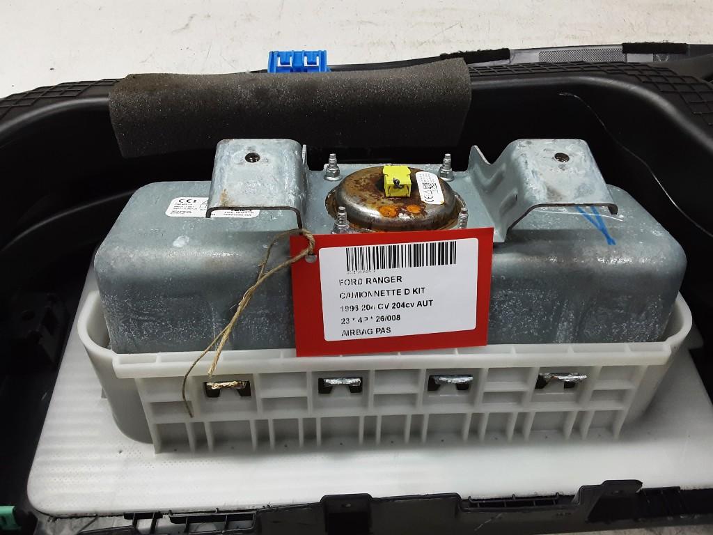 AIRBAG PASSAGER Ford USA Ranger Extended Cab, Super Cab, Mevr. I. Hauben, Pièces américaines, Utilisé, Rue de l'Espoir 34 34
4030  GRIVEGNÉE, BE