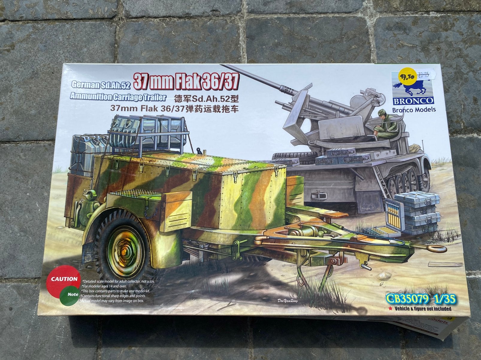 Modelbouwdoos Bronco Sd.Ah.52 3,7cm FLAK 1/35, Hobby en Vrije tijd, Modelbouw | Auto's en Voertuigen, Verzenden, Zo goed als nieuw