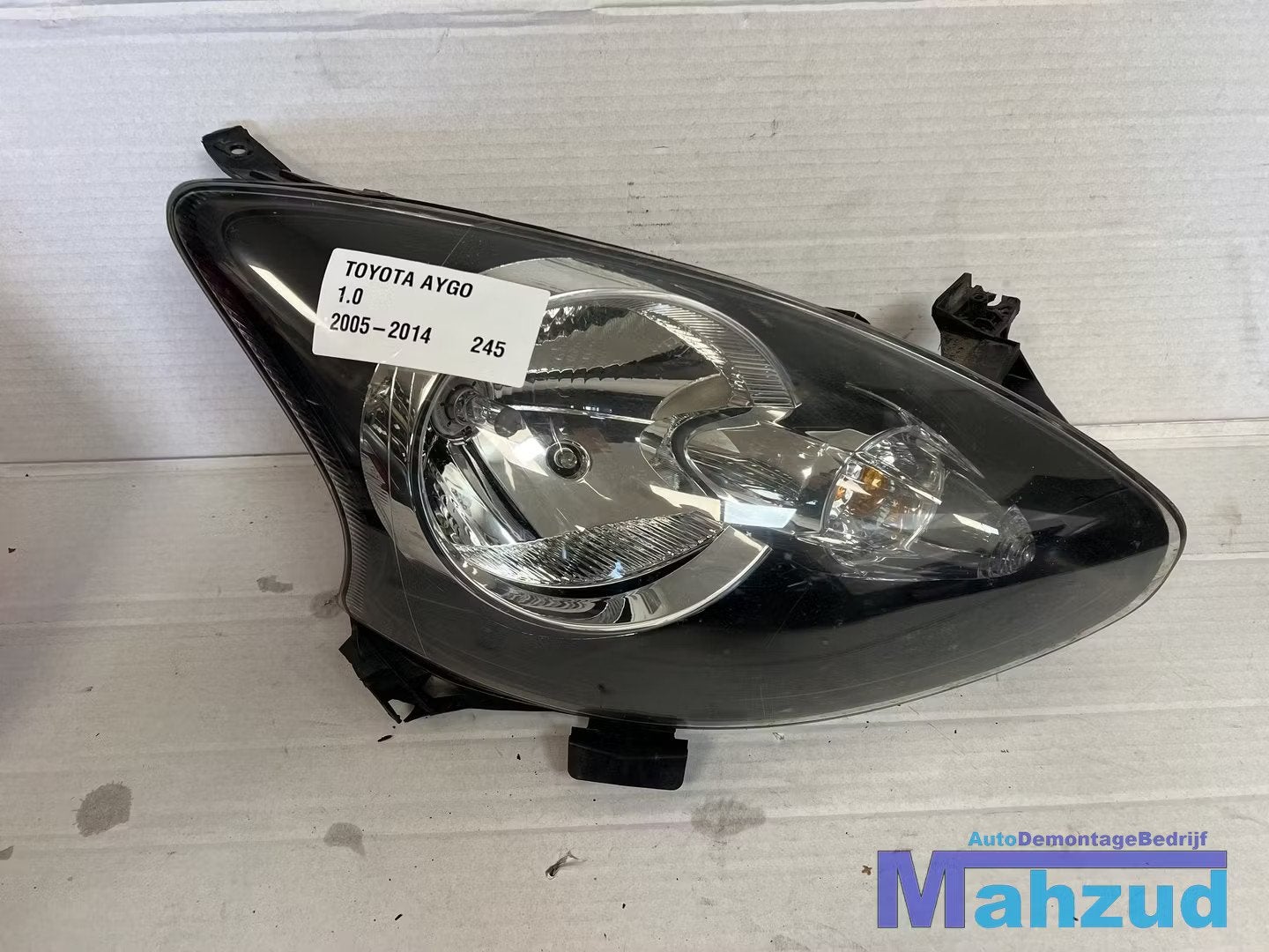 TOYOTA AYGO rechts koplamp 2005-2014, Info@toyota.co.jp, Gebruikt, Toyota Motor Corporation, Toyota-Cho 1
471-8571  Toyota City
