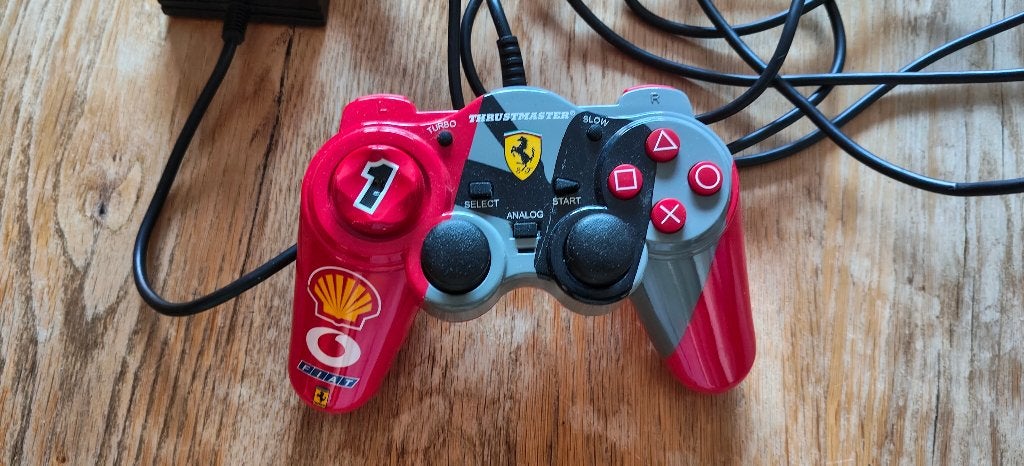 Unieke PS2 controller ferrari thrustmaster, Ophalen of Verzenden, Nieuw, Controller, PlayStation 2