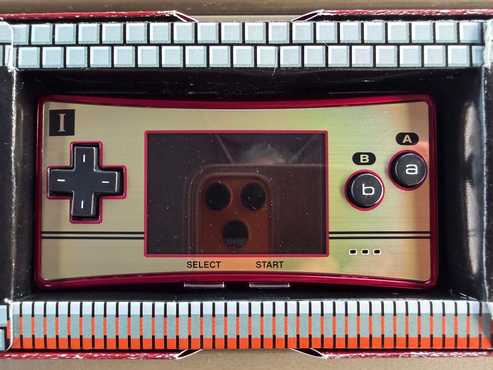 Game Boy micro 20th anniversary Famicom version, Computers en Software, Vintage Computers, Ophalen of Verzenden