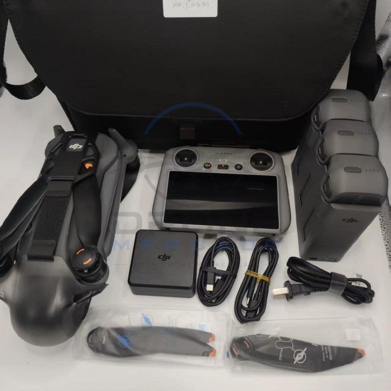 DJI Mavic 4 Pro Fly More Combo 99%, 250 tot 900 gram, 30 tot 45 minuten, Cameradrone, 5 tot 10 kilometer