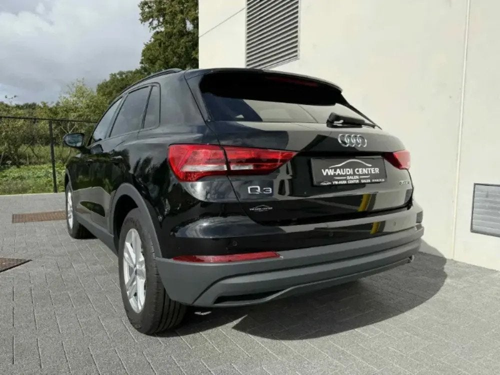 Audi Q3 Q3 35TFSI 150PK (bj 2020), https://public.car-pass.be/vhr/26532310-4a96-473d-b62d-7eff9f53c250, Stof, 4 cilinders, 1535 kg