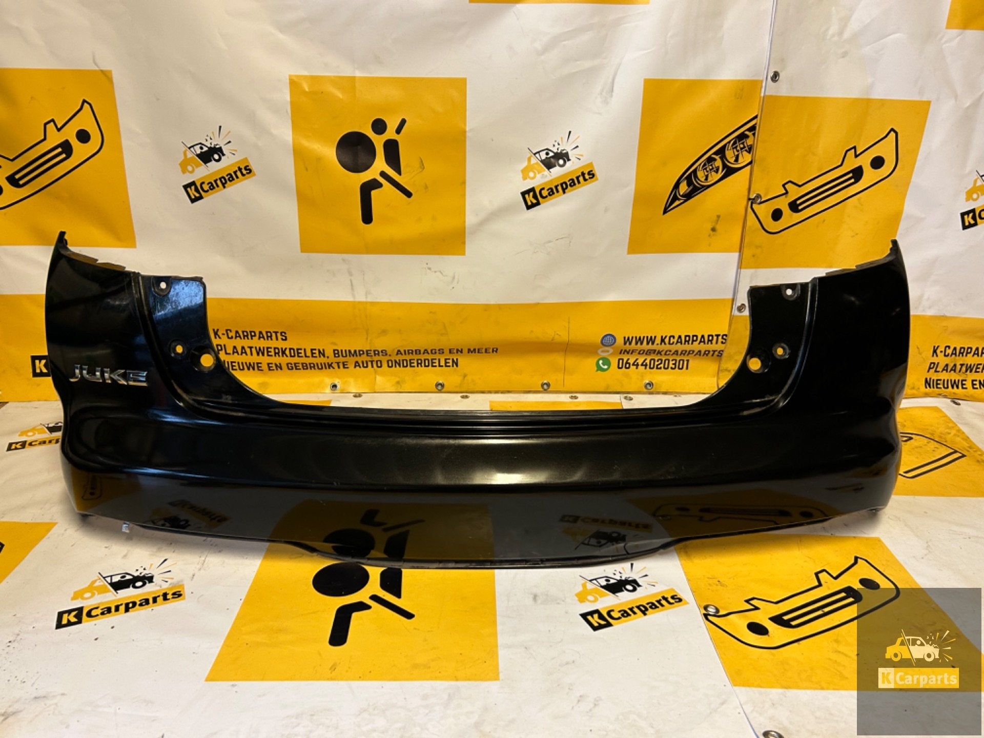 Nissan Juke F15 Achterbumper 85022BV80H, Takashima 1-chome 1-1
220-8686  Yokohama, Achter, Bumper, NISSAN_SR@mail.nissan.co.jp