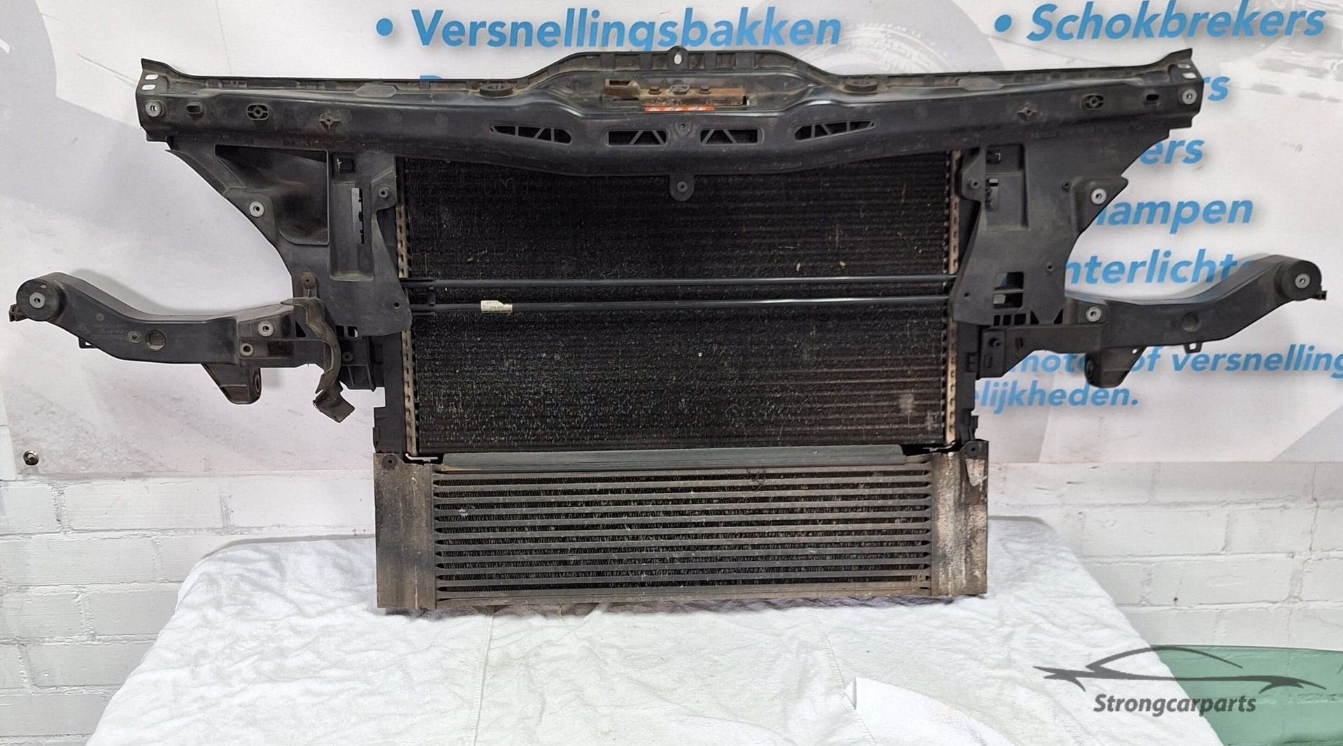 Koelerpakket met front Mercedes Vito W639 A6395003100KZ, Auto-onderdelen, Gebruikt, -, Ophalen of Verzenden, -