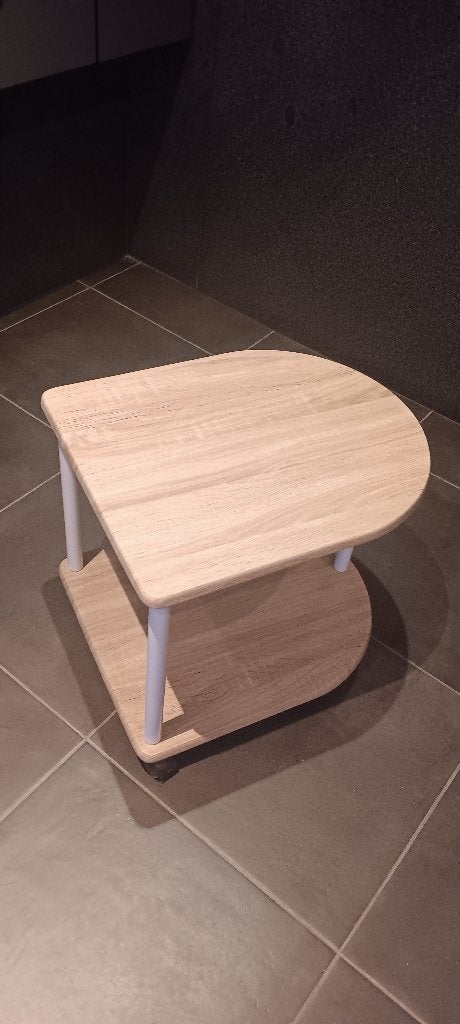 Mooie houten bijzettafel met 2 niveaus op wieltjes, Ophalen, Zo goed als nieuw, Ovaal, Hout