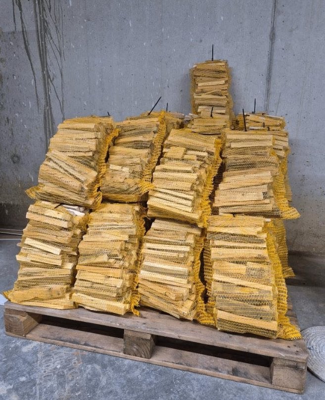 Droog zelf gekliefd aanmaakhout - 5kg zakken, Minder dan 3 m³, Ophalen