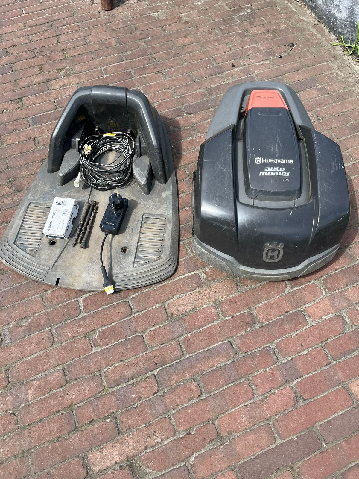 Husqvarna automower 105, Enlèvement ou Envoi, Utilisé
