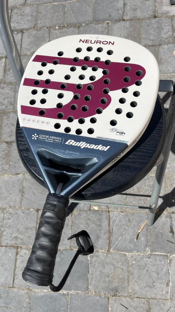 Bullpadel Neuron padelracket – zeer nette staat, Sport en Fitness, Padel, Zo goed als nieuw, Padelracket, Ophalen