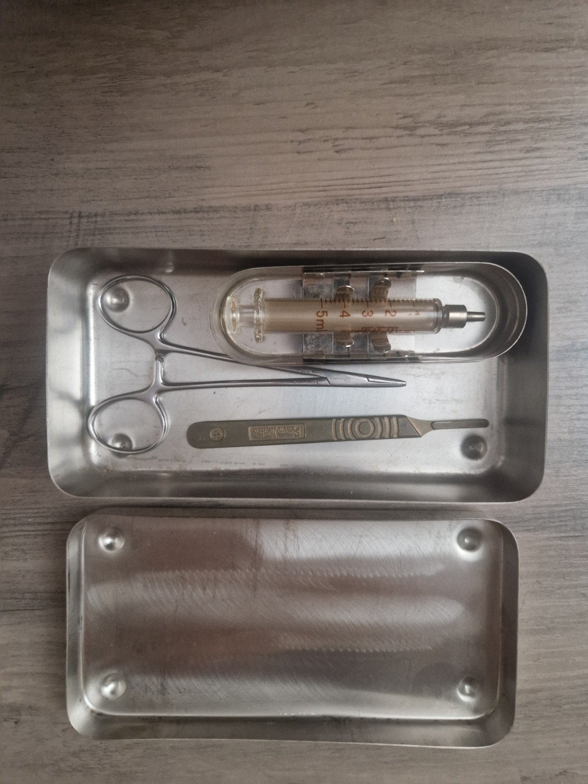 Ancien coffret de petite chirurgie vintage, Enlèvement ou Envoi
