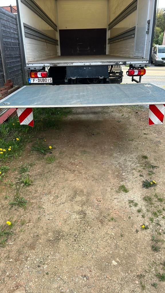 laadklep vrachtwagen, Ophalen