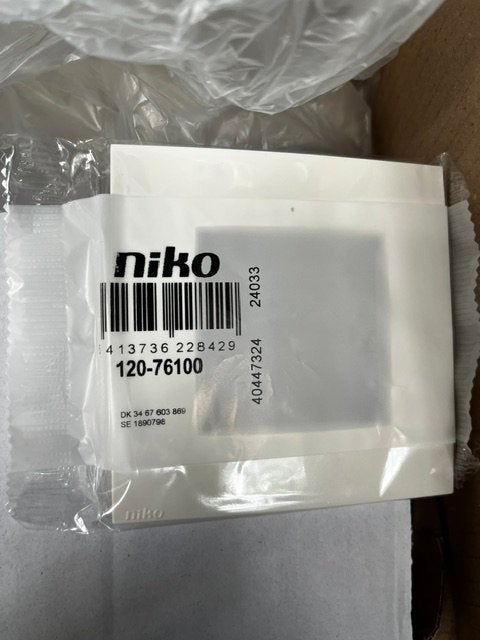 Niko afdekplaatjes enkel , dubbel en trippel, Doe-het-zelf en Bouw, Ophalen, Nieuw