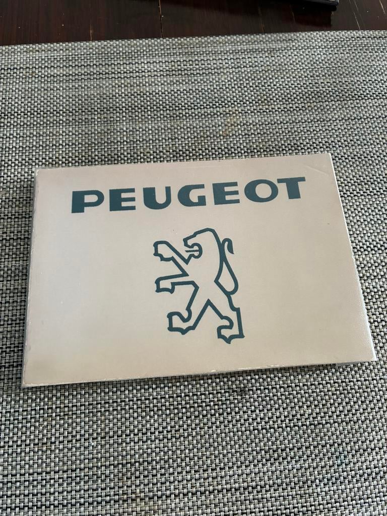 livre l’histoire Peugeot, Boeken, Auto's | Boeken, Ophalen, Zo goed als nieuw, Peugeot