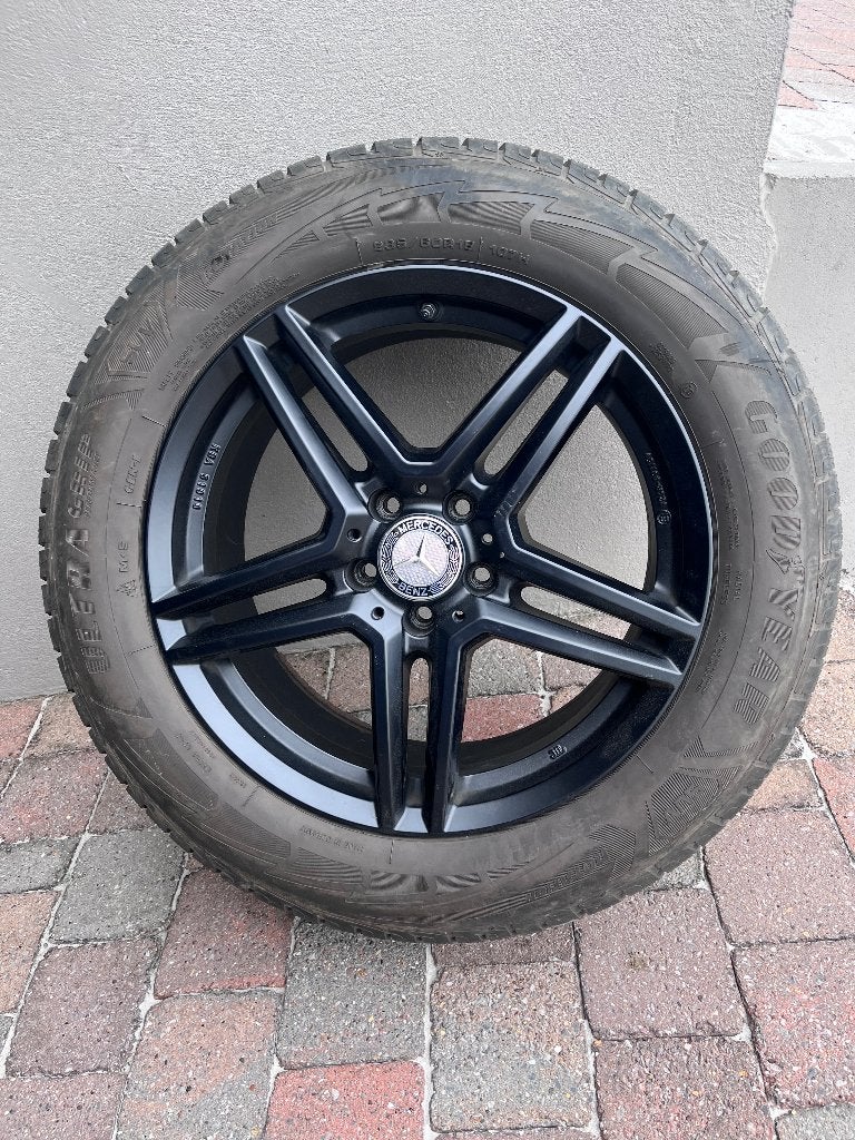 Jantes pneus hiver Mercedes GLC, Ophalen, 18 inch, Gebruikt, Winterbanden
