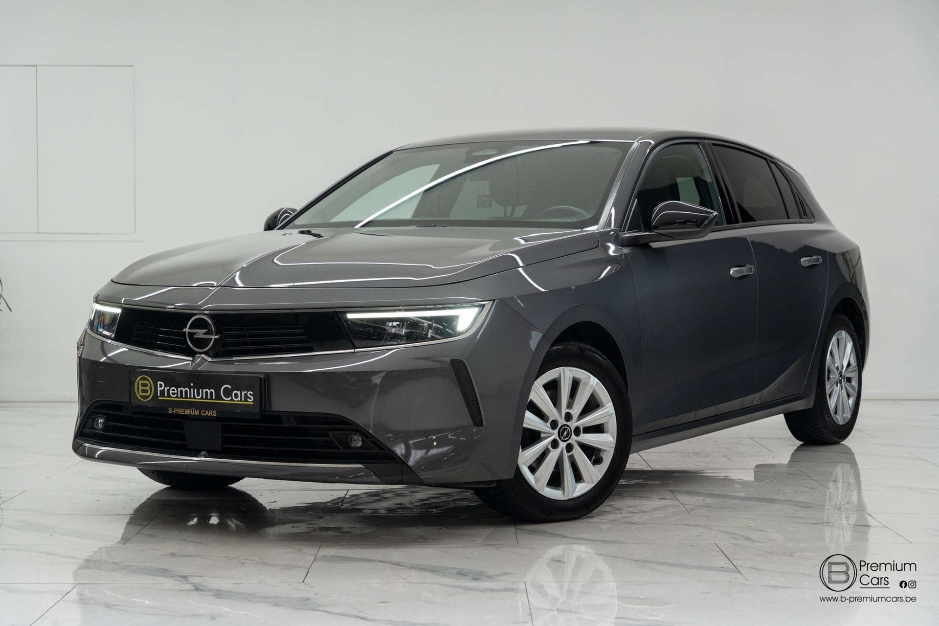 Opel Astra 1.2 Benzine Automaat! Cruise! Camera! Garantie!, Auto's, Automaat, Dealer onderhouden, Gebruikt, 1199 cc