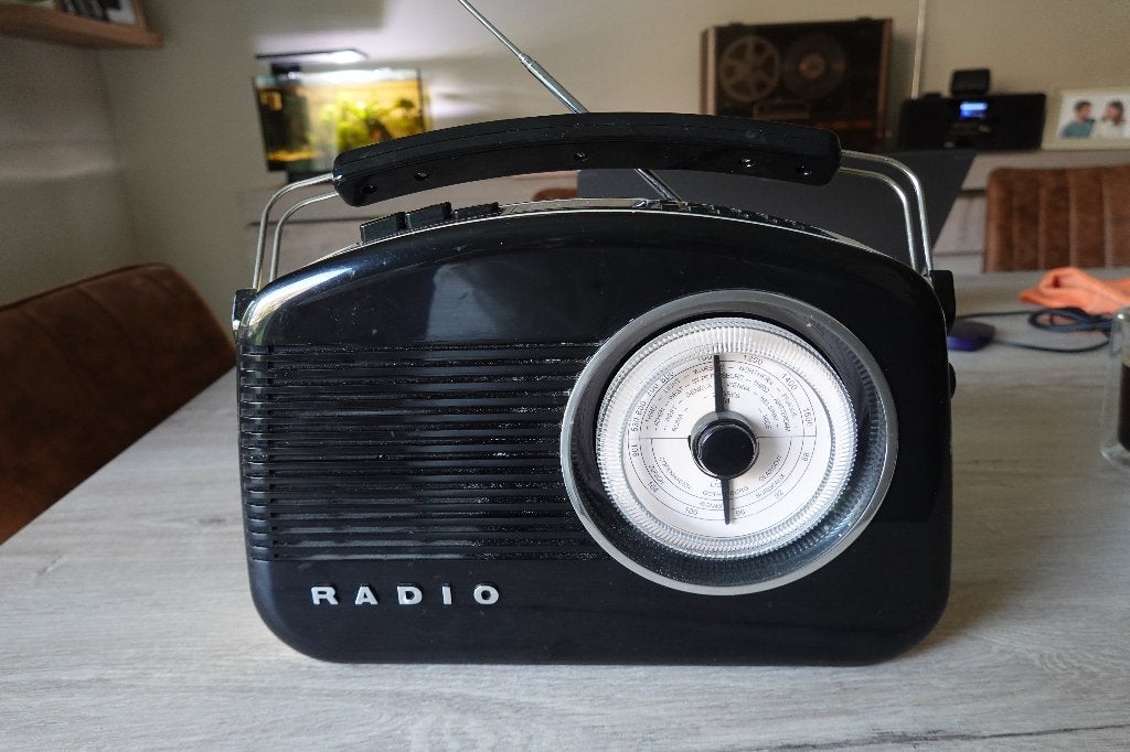 Radio, Enlèvement, Radio