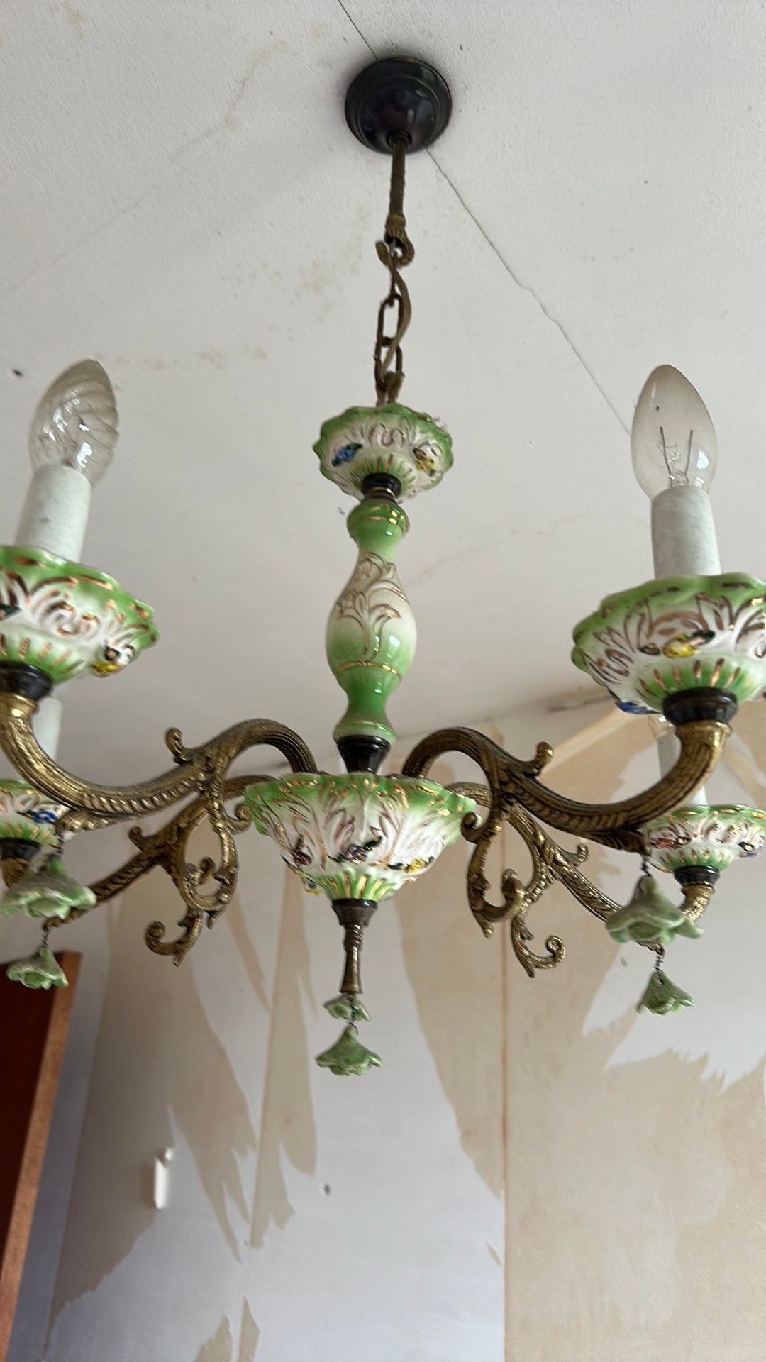 Vijfarmige antieke kroonluchter capodimonte stijl, Enlèvement, Comme neuf, Céramique