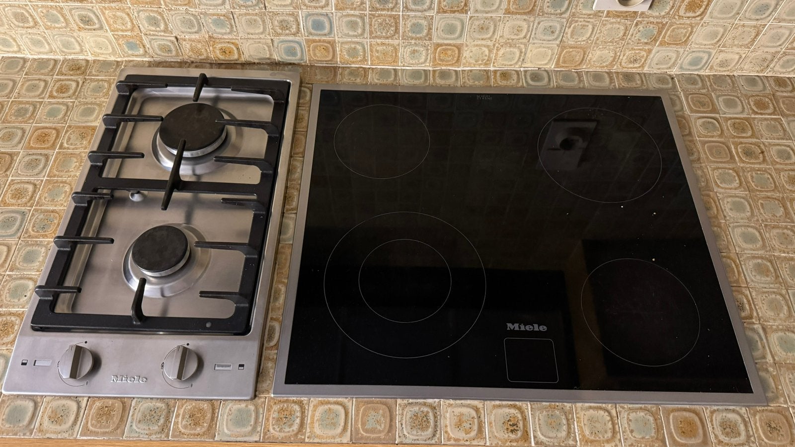 Miele keramische kookplaat – 4 kookzones, Elektronische apparatuur, Ophalen, Zo goed als nieuw, Gas, 4 kookzones