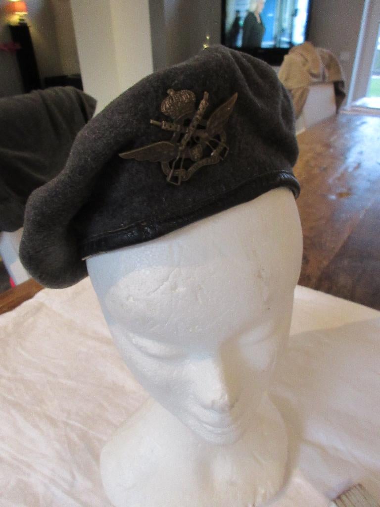 Béret casquette képi leger militaria INVINCIBILEG ET RECTI, Ophalen