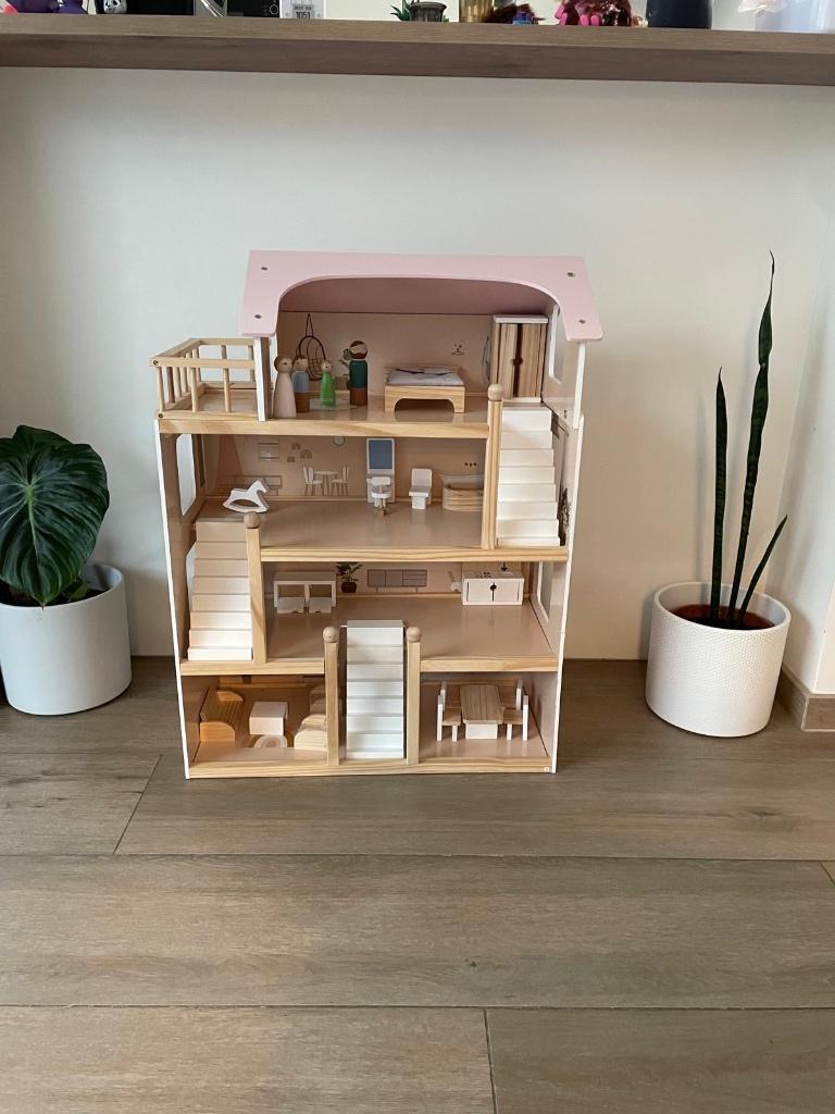 Houten Poppenhuis topkwaliteit, Ophalen, Zo goed als nieuw, Poppenhuis