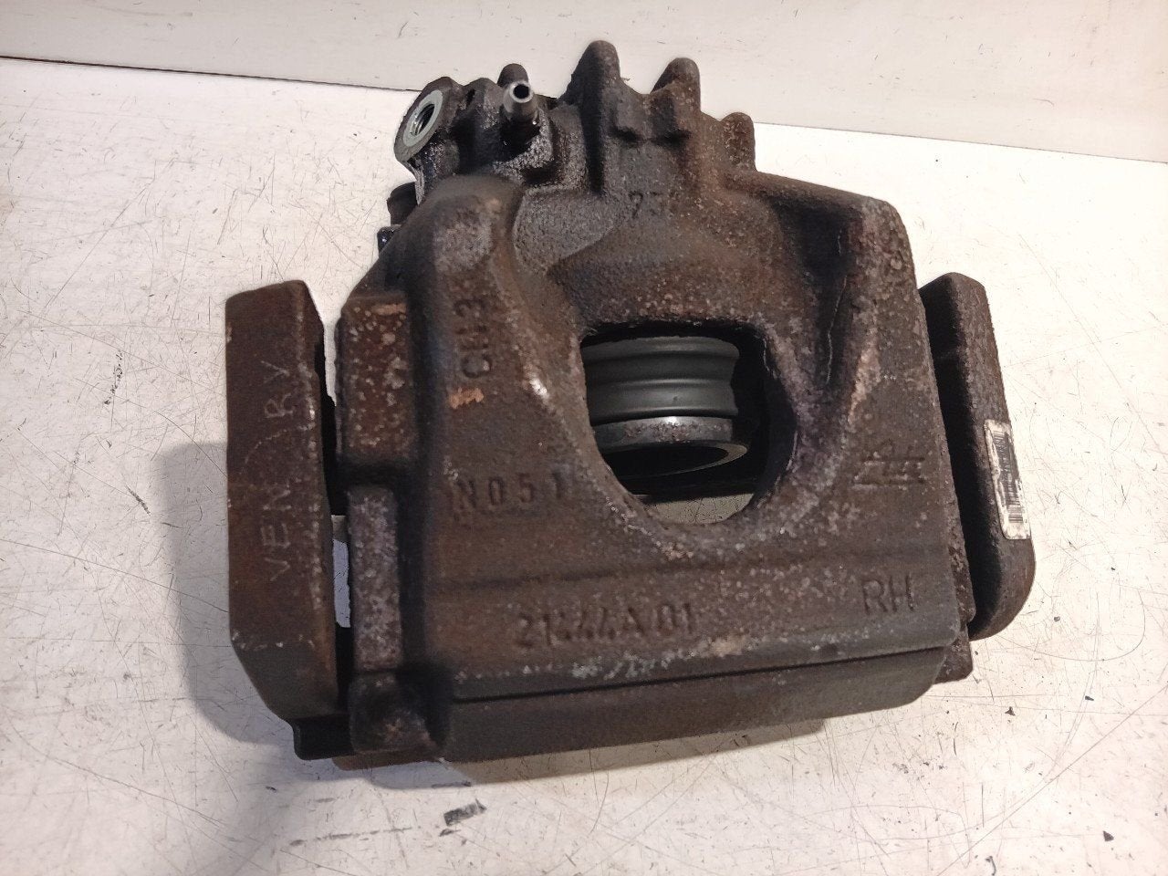 Remklauw rechts voor Citroën C5, Auto-onderdelen, Onderdelen@venauto.nl, Van der Ven Autorecycling B.V., Gebruikt, Ettenseweg 76, 4706 PB Roosendaal, The Netherlands