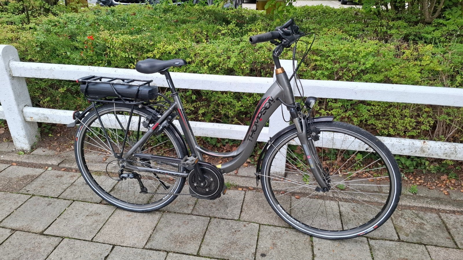 elektrische thompson bosch motor maat 52 nieuwe banden
Kwa, Fietsen en Brommers, Zo goed als nieuw, 51 tot 55 cm, 50 km per accu of meer