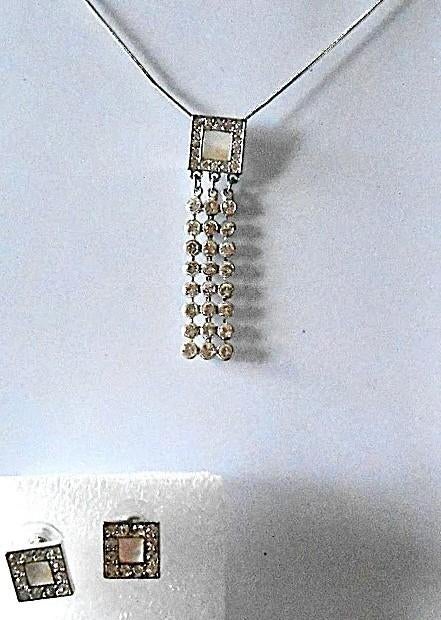 AVON : la parure: collier + boucles, Enlèvement ou Envoi, Neuf, Argent, Argent
