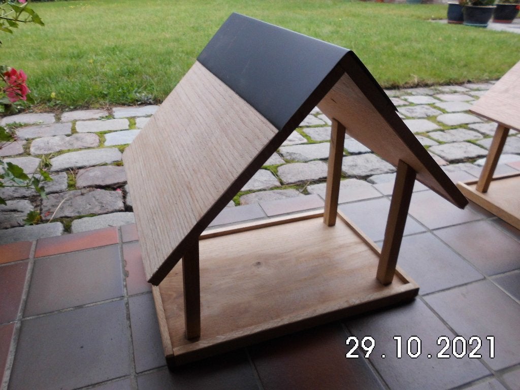 Voederhuis in massief eik, Ophalen, Nieuw