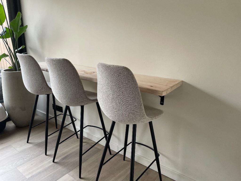 Bar met barkrukken, Ophalen, Gebruikt, Inclusief barstoelen
