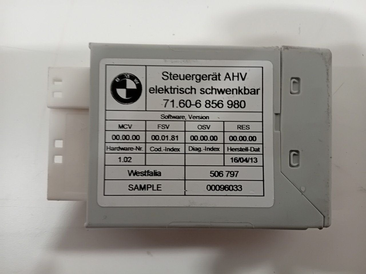 Computer trekhaak BMW 5 serie, Onderdelen@venauto.nl, Van der Ven Autorecycling B.V., Gebruikt, Ettenseweg 76, 4706 PB Roosendaal, The Netherlands