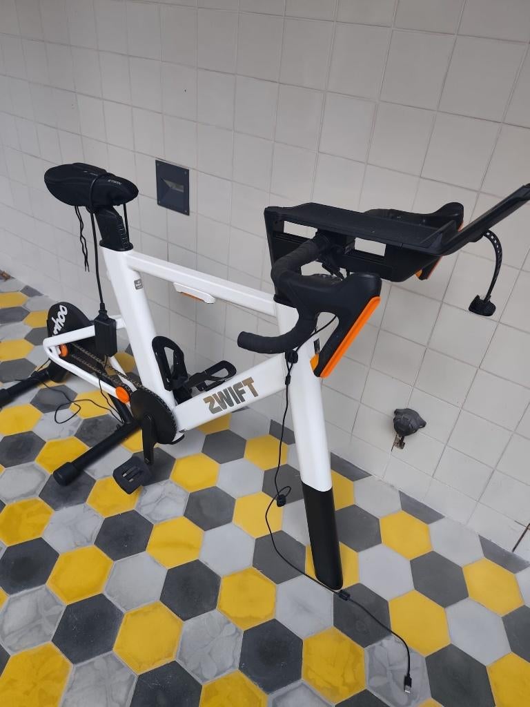 Zwift Ride + Wahoo KICKR CORE, Sports & Fitness, Cyclisme, Comme neuf, Autres types, Enlèvement