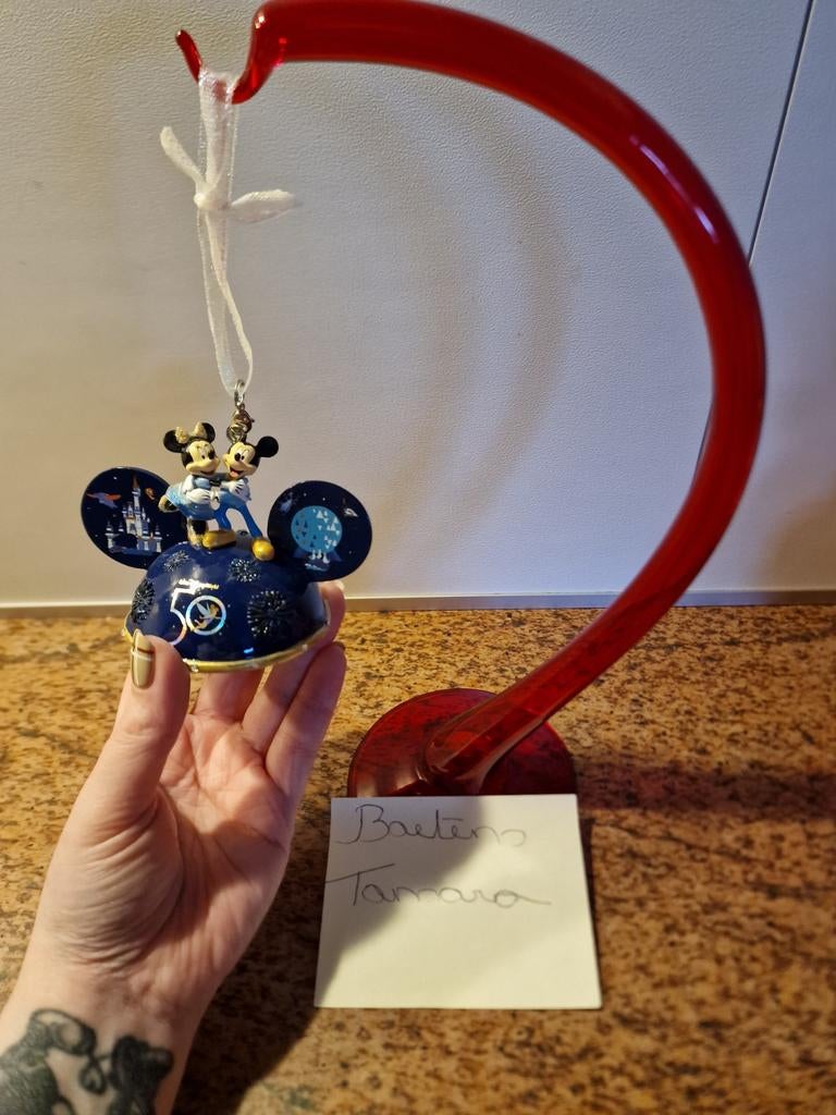Disney kerstbal, Verzamelen, Ophalen