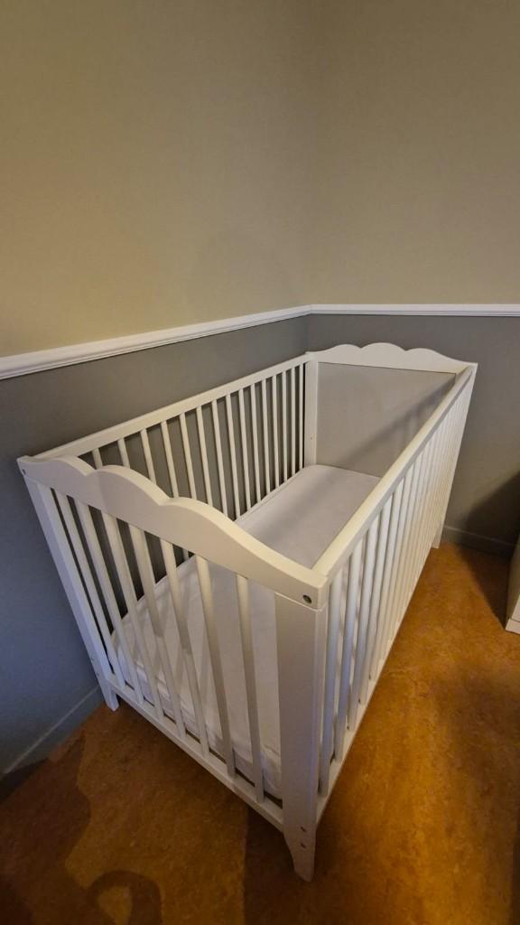 Kinderbed incl. matras en dekentje, Kinderen en Baby's, Zo goed als nieuw, Minder dan 140 cm, Minder dan 70 cm, Ophalen