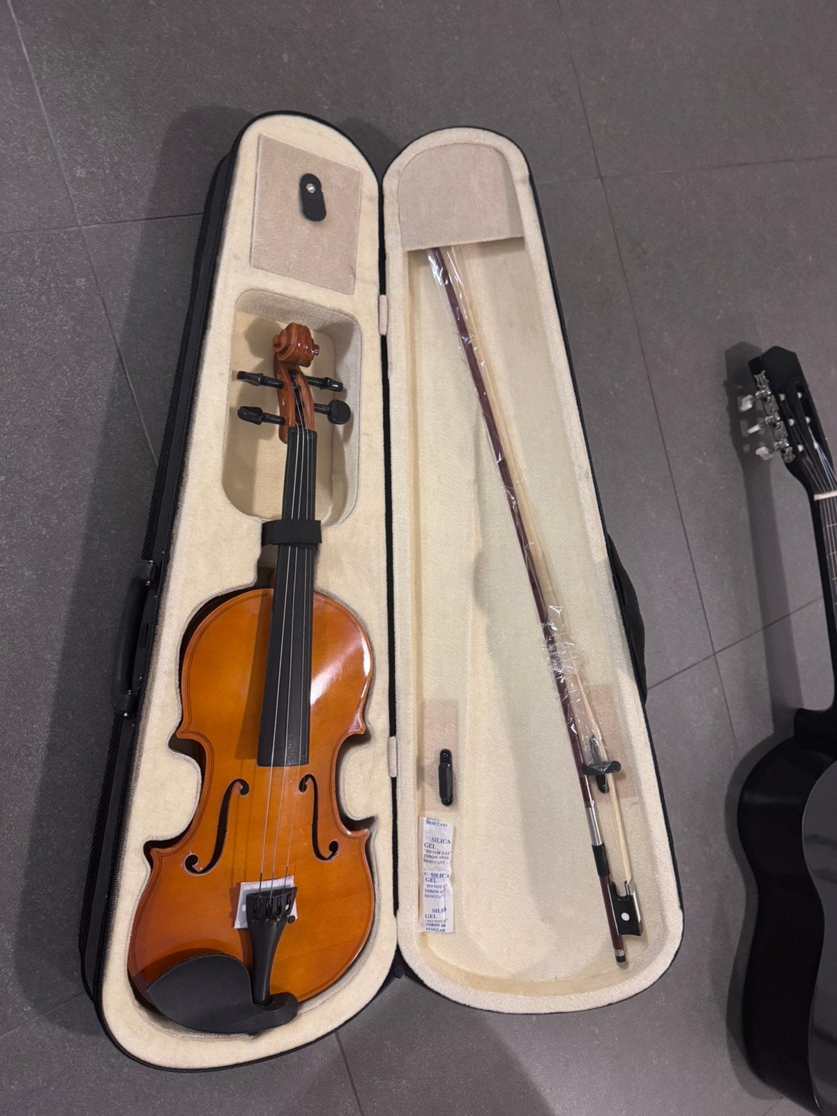 Nieuwe viool met koffer & strijkstok – ongebruikt, Ophalen of Verzenden, 4/4-viool, Met koffer, Viool