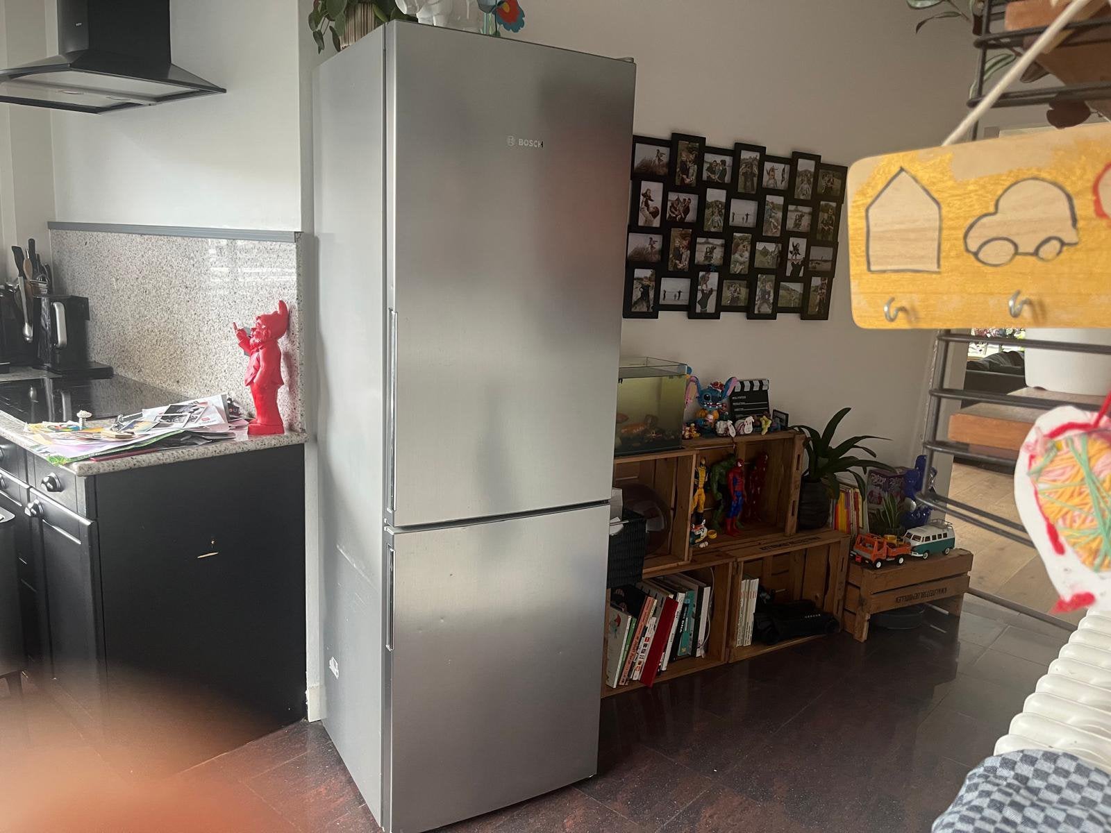 Bosch koel-vriescombinatie – inox – No Frost – zeer ruim, Ophalen, Gebruikt, 200 liter of meer, 60 cm of meer