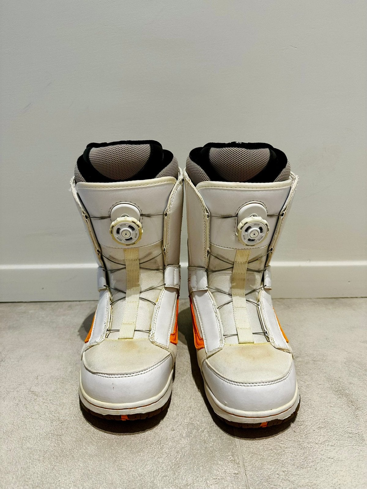 Bottes de snowboard vans taille us pour femmes w8, Sports & Fitness, Enlèvement ou Envoi, Utilisé, Chaussures