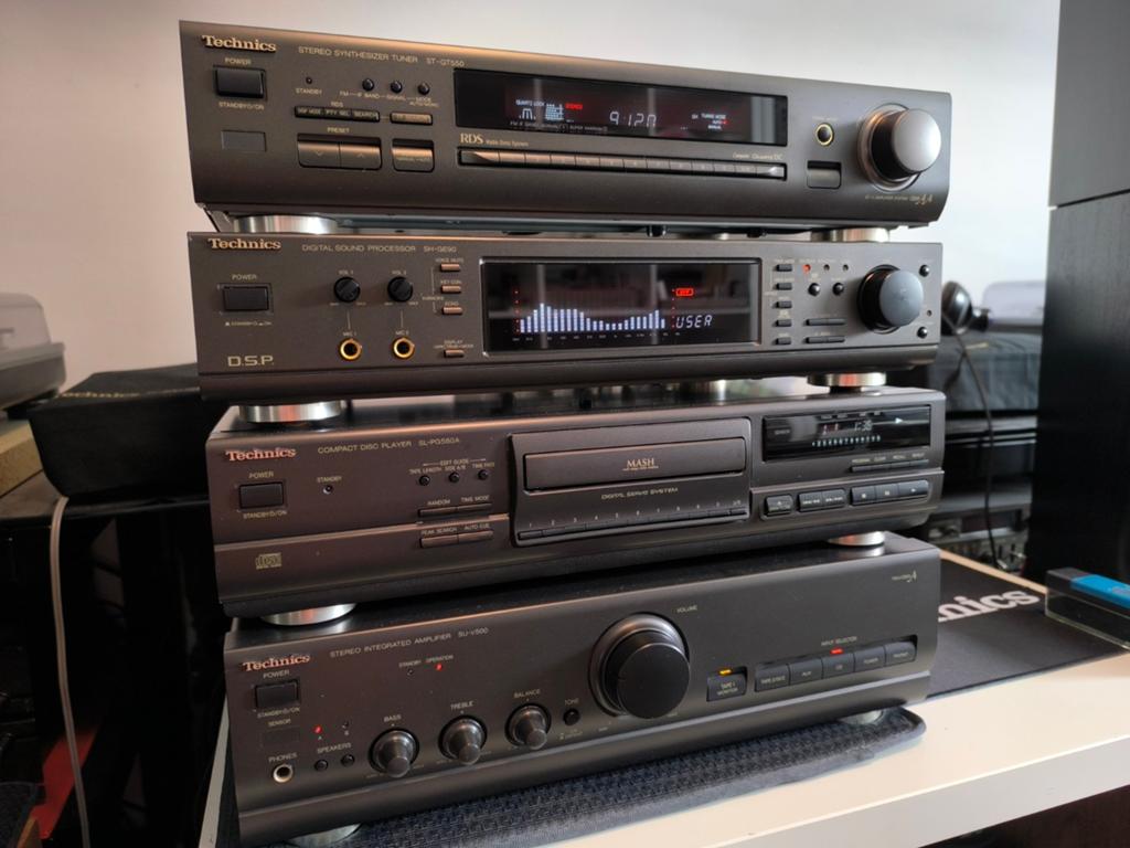 TECHNICS HIFI set - SU V500 - SL PG580A - ST GT550 - SH GE90, Autres marques, Comme neuf, Enlèvement, Composants en vrac