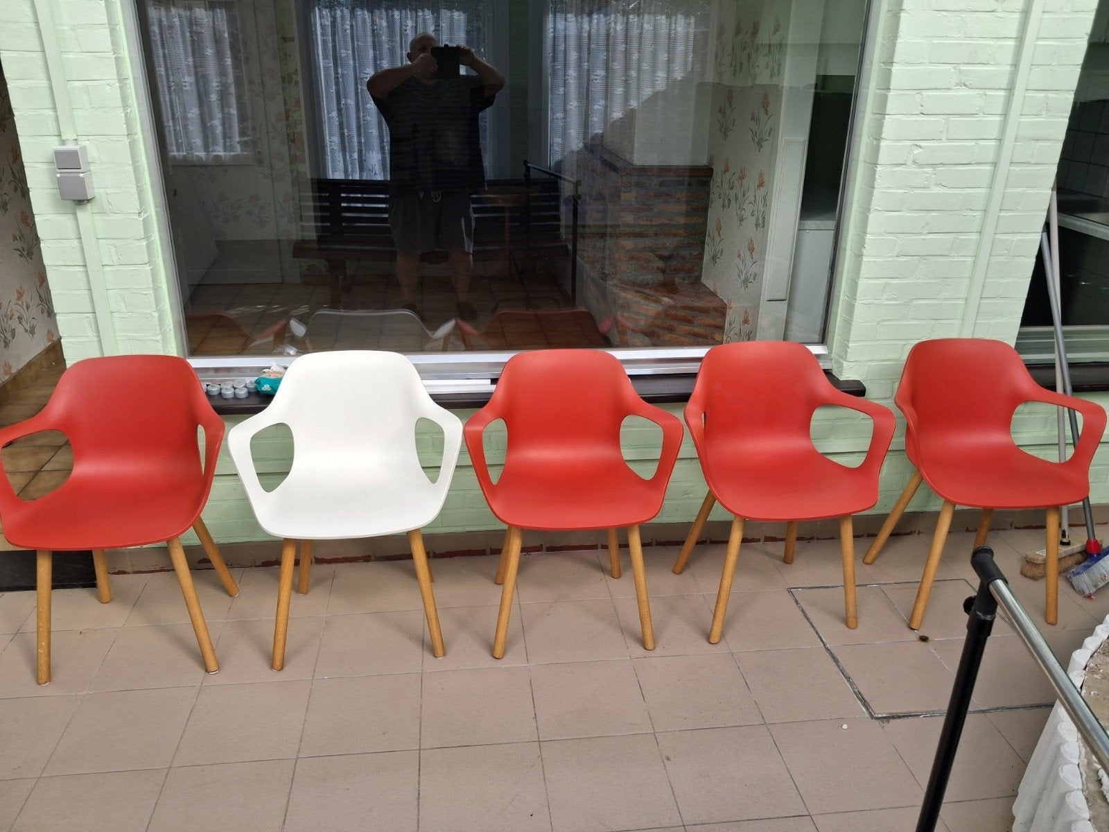 cinq chaises vitra jasper morison, Maison & Meubles, Chaises, Rouge, Bois, Enlèvement, Cinq, Six Chaises ou plus
