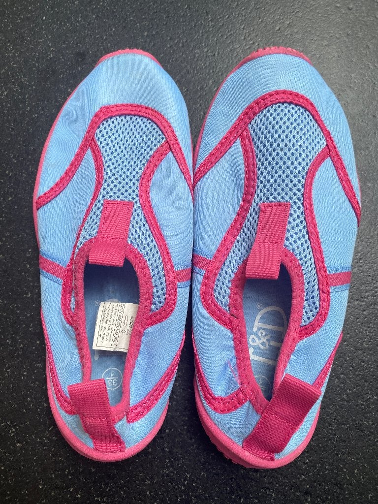 Waterschoenen maat 33, Watersport en Boten, Watersportkleding, Ophalen of Verzenden, Zo goed als nieuw, Kind