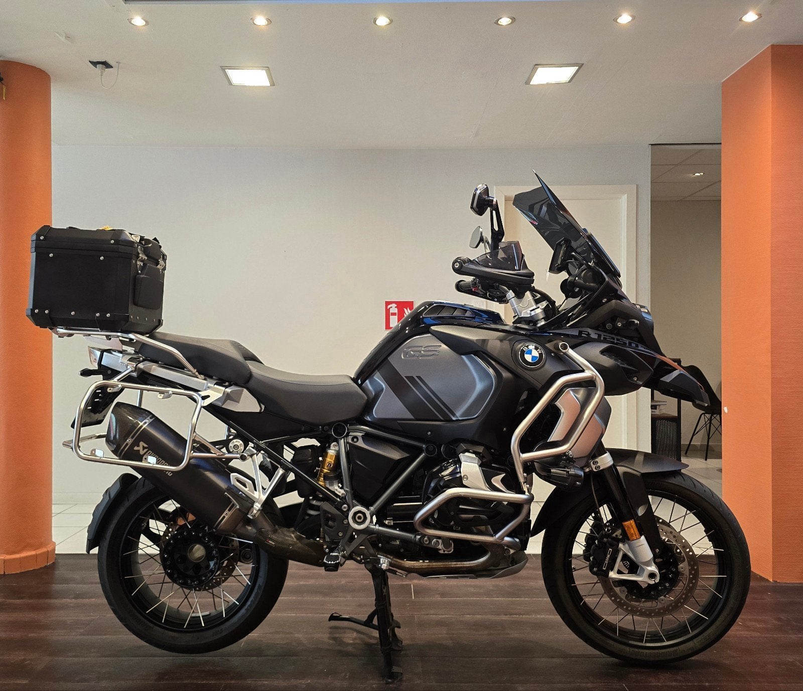 BMW R1250GS Adventure**2021**24.217km**Garantie, ABS, Bedrijf, 1250 cc