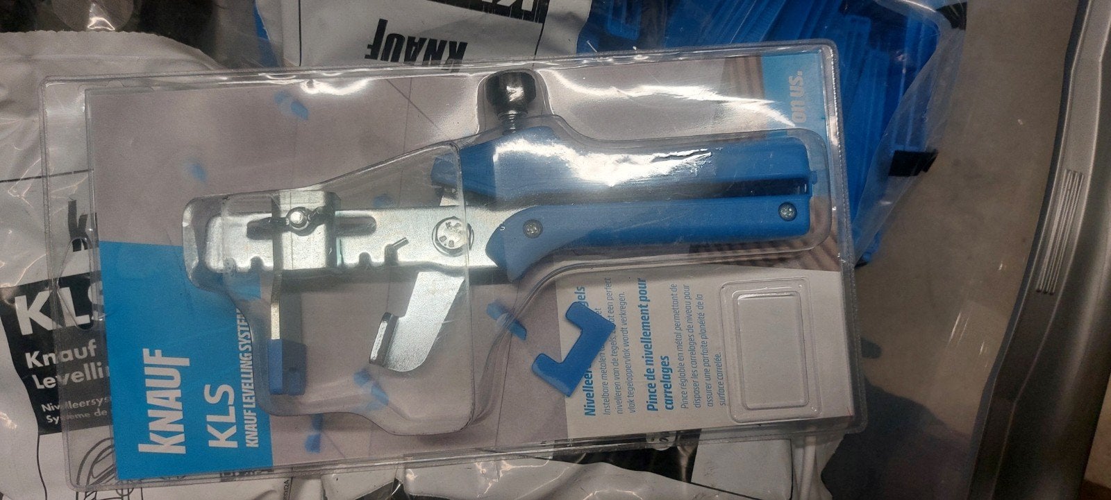 Knauf tegel niveleer systeem, Ophalen