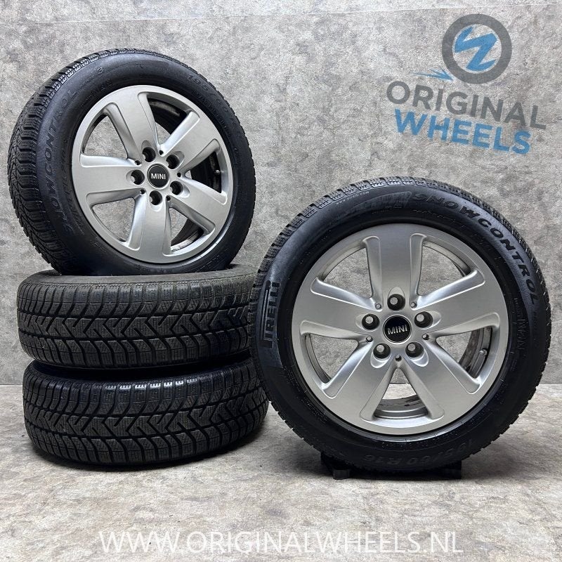 16 inch originele velgen + winterbanden Mini Clubman 6897609, Autos : Pièces & Accessoires, Pneus et Jantes, Pneus hiver, 16 pouces