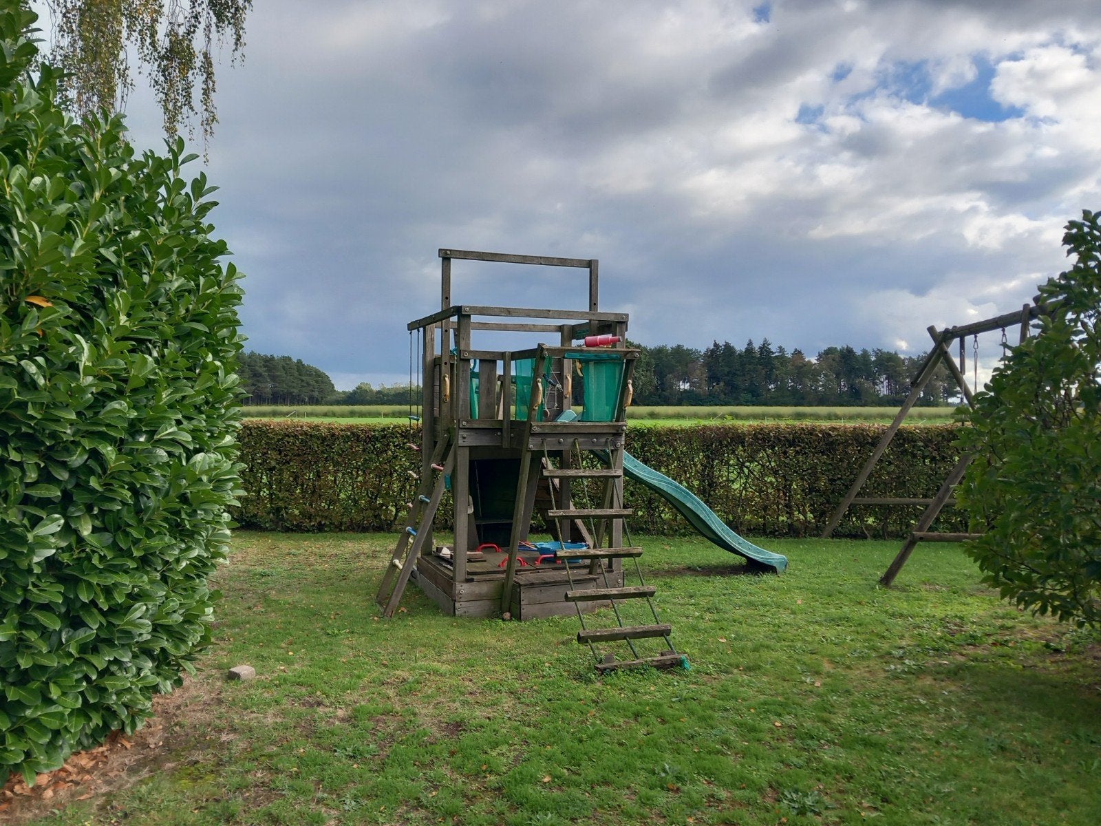 Houten speelhuis, Kinderen en Baby's, Ophalen, Gebruikt, Glijbaan