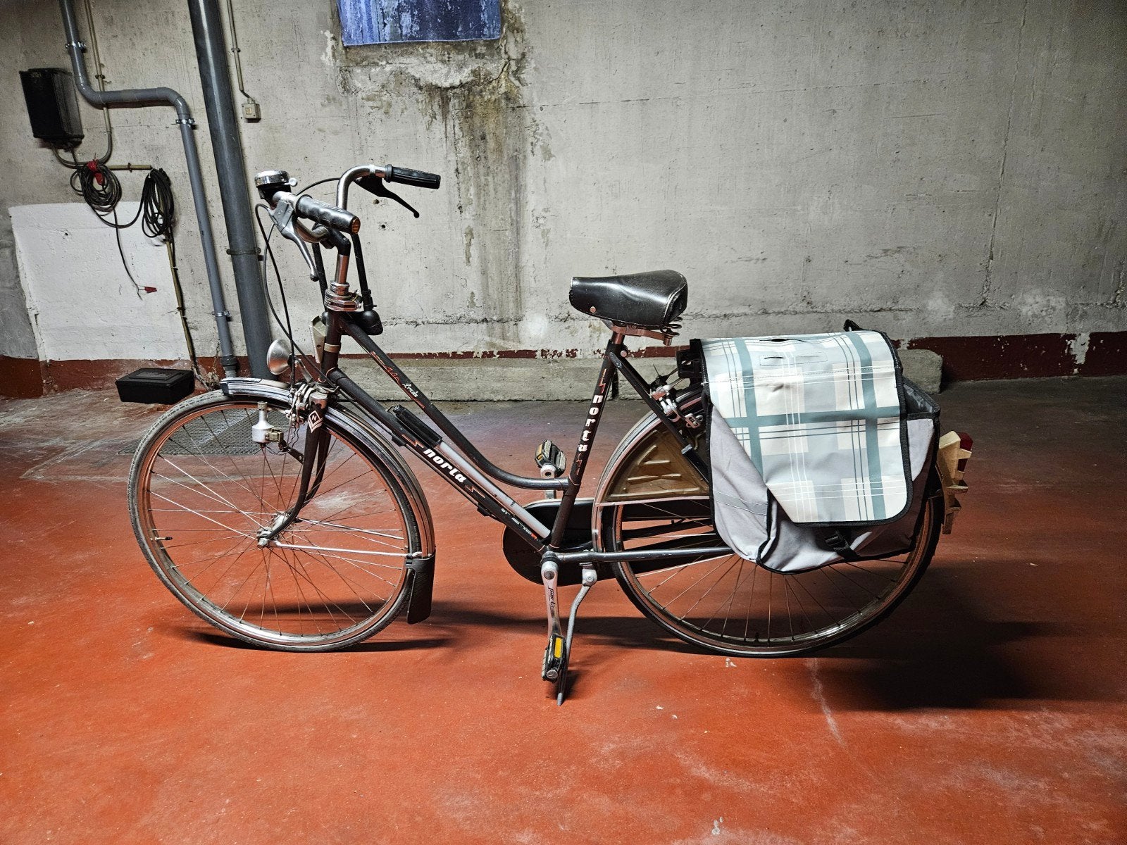 Narta damesfiets, Fietsen en Brommers, Ophalen, Gebruikt